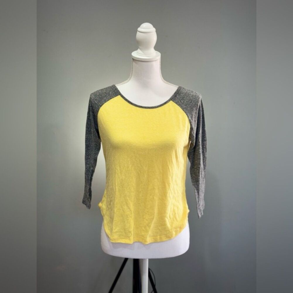 CLEARANCE! Yellow Boutique Henley Top Size S NWOT